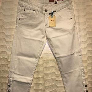 Express 6 slim fit low rise white denim crop pants